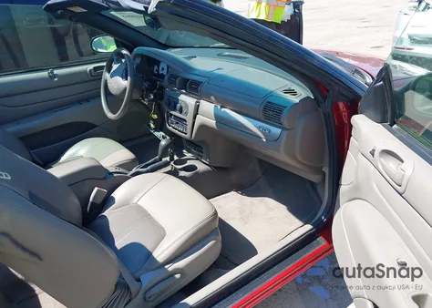 2002 Chrysler Sebring Gtc z USA, uszkodzony, nr VIN 1C3EL75RX2N214775